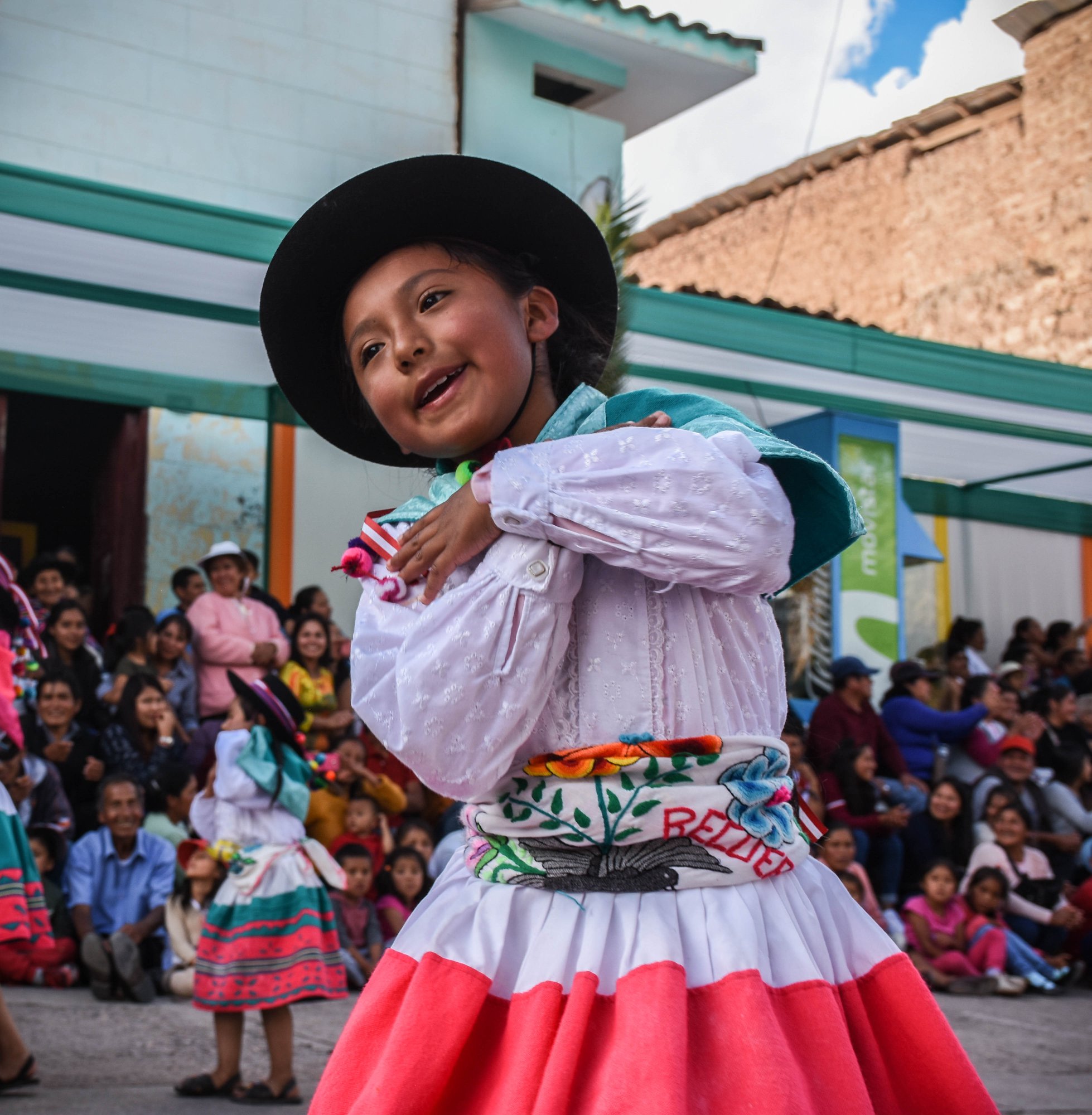 Explora Hatun Tinkuy Carnaval Originario  De Huanta, un lugar turístico en HUANTA, Ayacucho. Descubre su ubicación, altitud, y las actividades que ofrece.