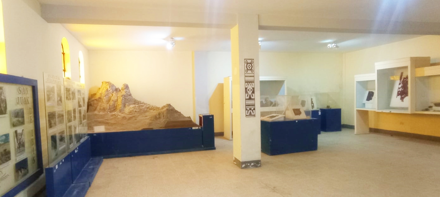 Explora Museo Municipal De San Juan De Iris, un lugar turístico en SAN JUAN DE IRIS, Lima. Descubre su ubicación, altitud, y las actividades que ofrece.