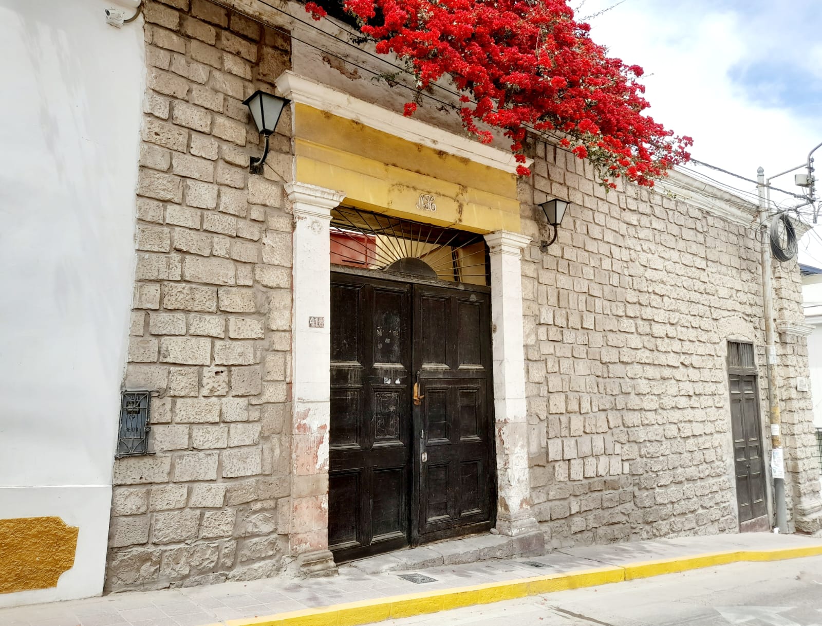Explora Casa Chocano, un lugar turístico en MOQUEGUA, Moquegua. Descubre su ubicación, altitud, y las actividades que ofrece.