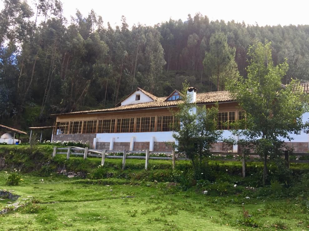 Explora Casa Hacienda San Juan De Pillo, un lugar turístico en ACRAQUIA, Huancavelica. Descubre su ubicación, altitud, y las actividades que ofrece.