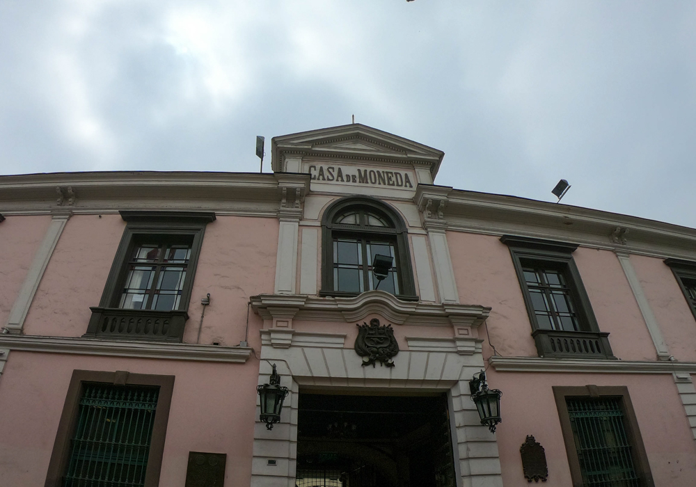 Explora Museo Numismático Del Perú - Mucen Numismático, un lugar turístico en LIMA, Lima. Descubre su ubicación, altitud, y las actividades que ofrece.