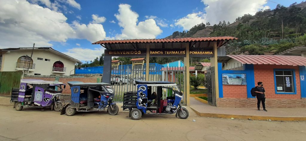 Explora Balneario Termomedicinal Municipal De Pomabamba, un lugar turístico en POMABAMBA, Ancash. Descubre su ubicación, altitud, y las actividades que ofrece.